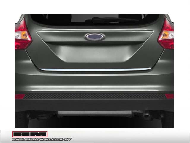 Insert chrome pour coffre ar Ford Focus III (HB)